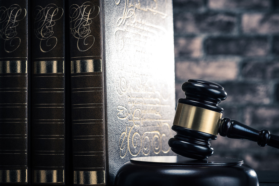 上海刑事官司律師來講講將公款出借搞資產解凍活動造成重大損失怎么辦