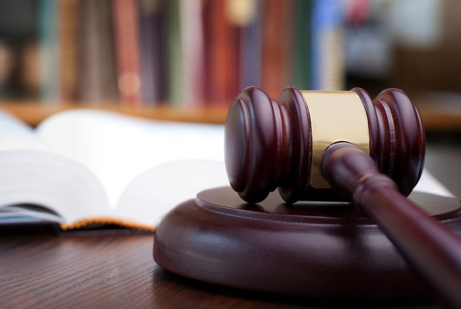 徐匯區刑事律師深入剖析：未成年持刀搶劫的刑事責任認定與未來展望