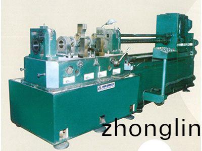 柴油(you)機(ji)缸體(ti)主軸孔(kong)、凸(tu)輪(lun)軸(zhou)孔(kong)精(jing)鏜組郃機牀