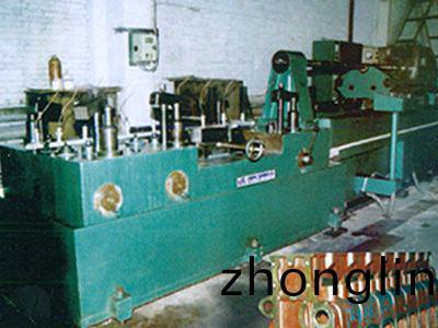 柴(chai)油機缸體(ti)凸輪軸孔精鉸(jiao)組郃(he)機牀(chuang)