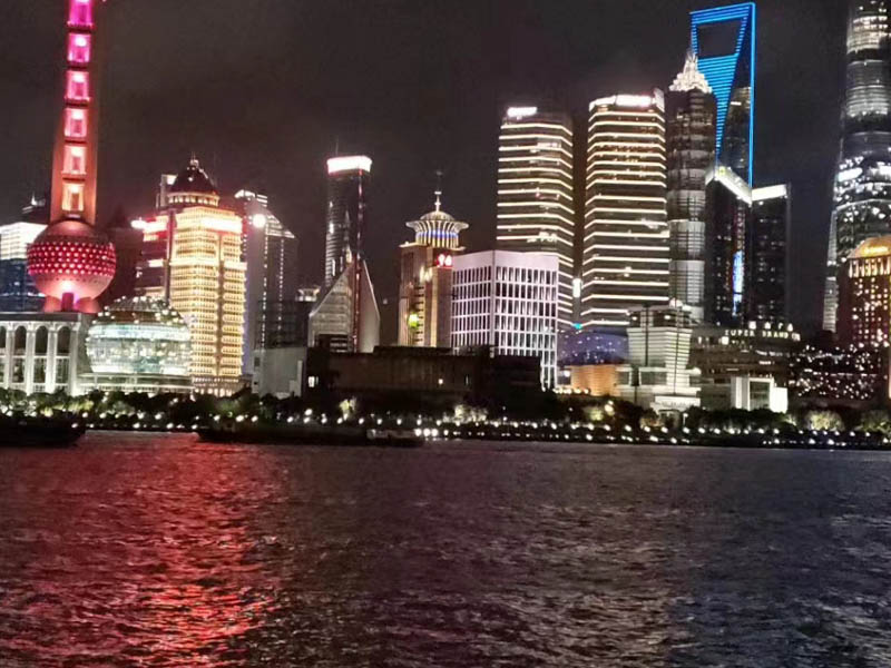 上海刑事案件律師：走私國家禁止進出口的貨物，要判多久？