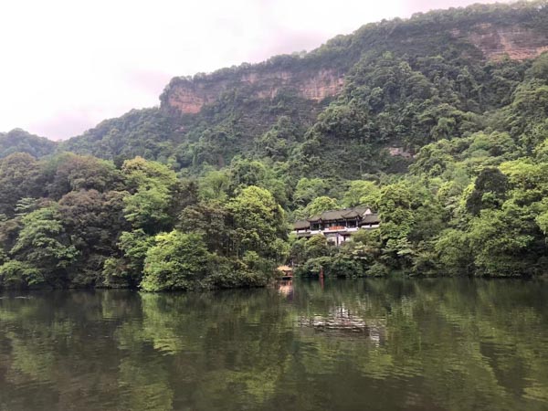 上海刑事辯護律師：詐騙罪與合同詐騙罪的主要區別