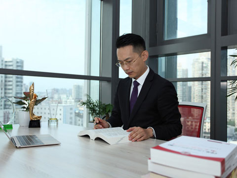 偷拍構成刑事行政拘留的處罰上海知名刑事律師
